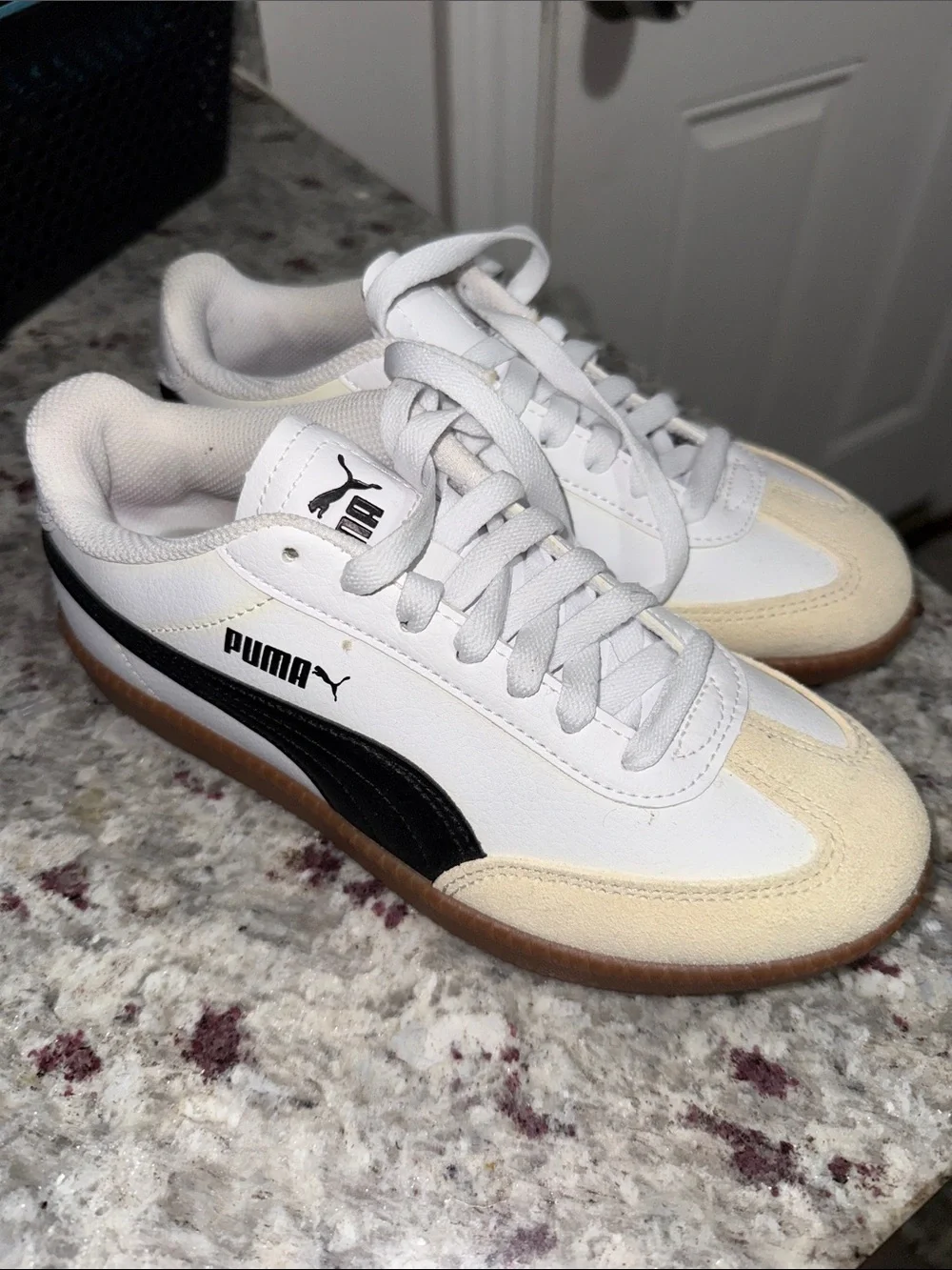 Puma White Black Gum-Trim Low-Top Sneakers